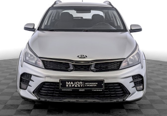 Подержанный автомобиль Kia Rio Hatchback 2021 года (2 фото)