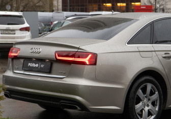 Подержанный автомобиль Audi A6 Sedan 2017 года (23 фото)