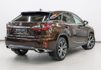 Подержанный автомобиль Lexus RX 2017 года (5 фото)