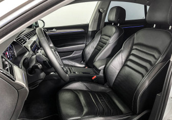 Подержанный автомобиль Volkswagen Arteon 2020 года (14 фото)