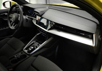 Подержанный автомобиль Audi A3 Sedan 2021 года (25 фото)