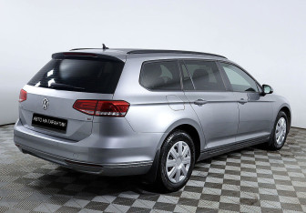 Подержанный автомобиль Volkswagen Passat Wagon 2017 года (3 фото)