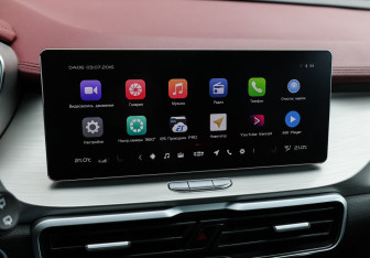 Подержанный автомобиль Geely Coolray 2021 года (18 фото)
