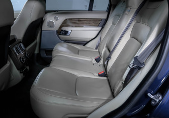 Подержанный автомобиль Land Rover Range Rover 2018 года (10 фото)