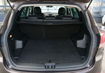 Подержанный автомобиль Hyundai ix35 2014 года (10 фото)