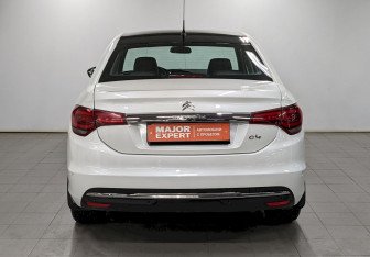 Подержанный автомобиль Citroen C4 Sedan 2021 года (6 фото)