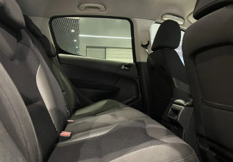 Подержанный автомобиль Peugeot 308 Hatchback 2010 года (12 фото)