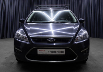 Подержанный автомобиль Ford Focus Hatchback 2008 года (2 фото)