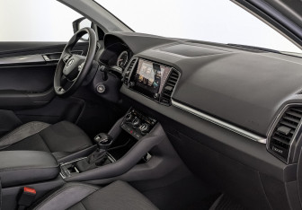 Подержанный автомобиль Skoda Karoq 2021 года (13 фото)