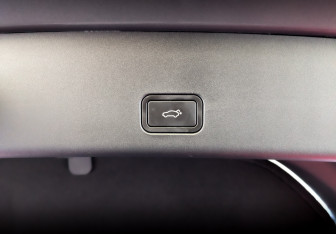 Подержанный автомобиль Zeekr 001 2022 года (27 фото)