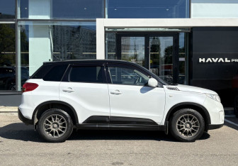 Подержанный автомобиль Suzuki Vitara 2016 года (4 фото)