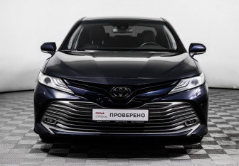 Подержанный автомобиль Toyota Camry Sedan 2020 года (2 фото)