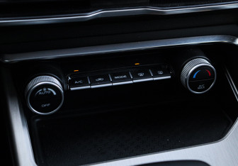 Подержанный автомобиль Belgee X50 2024 года (18 фото)