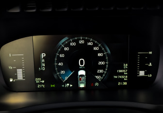 Подержанный автомобиль Volvo XC90 2018 года (13 фото)