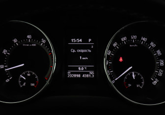 Подержанный автомобиль Skoda Yeti 2016 года (11 фото)