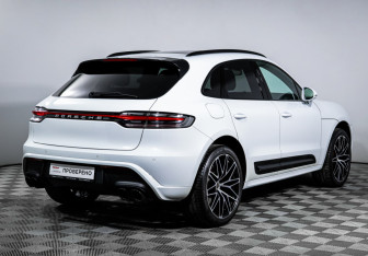 Подержанный автомобиль Porsche Macan 2022 года (5 фото)