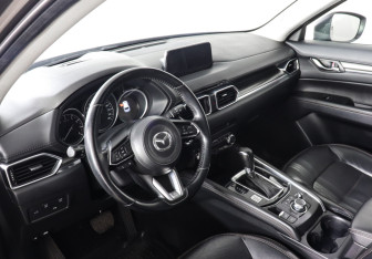 Подержанный автомобиль Mazda CX-5 2018 года (9 фото)