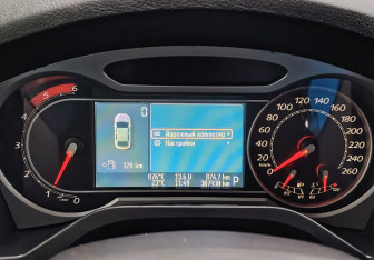 Подержанный автомобиль Ford Galaxy 2007 года (16 фото)