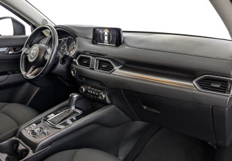 Подержанный автомобиль Mazda CX-5 2017 года (13 фото)