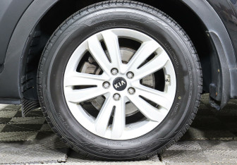 Подержанный автомобиль Kia Sportage 2018 года (9 фото)