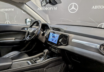 Подержанный автомобиль Chery Tiggo 4 2022 года (11 фото)