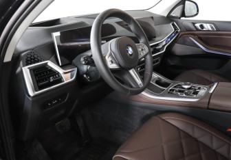 Новый BMW X5 2025 (12 фото)