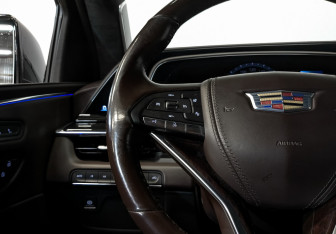 Подержанный автомобиль Cadillac Escalade Suv 2021 года (29 фото)