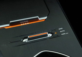 Подержанный автомобиль Changan UNI-K 2023 года (24 фото)