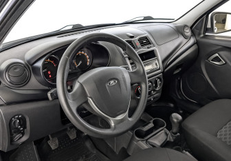 Подержанный автомобиль LADA (ВАЗ) Granta Sedan 2022 года (14 фото)