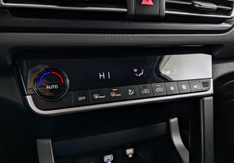 Подержанный автомобиль Kia Seltos 2021 года (25 фото)