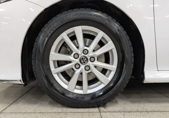 Подержанный автомобиль Toyota Camry Sedan 2018 года (12 фото)