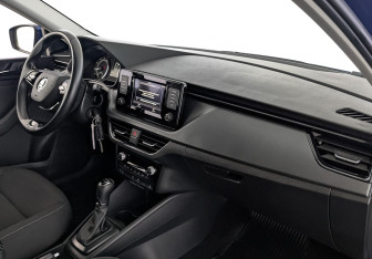 Подержанный автомобиль Skoda Rapid Liftback 2021 года (13 фото)