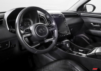 Подержанный автомобиль Hyundai Tucson 2022 года (14 фото)