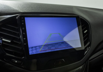 Подержанный автомобиль LADA (ВАЗ) Vesta Sedan 2019 года (14 фото)