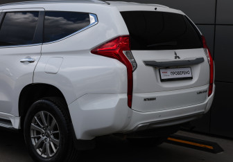 Подержанный автомобиль Mitsubishi Pajero Sport 2019 года (22 фото)