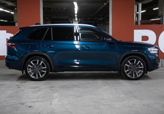 Подержанный автомобиль Geely Monjaro 2023 года (4 фото)
