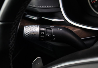 Подержанный автомобиль Genesis G80 2021 года (32 фото)