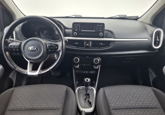 Подержанный автомобиль Kia Picanto 2017 года (12 фото)