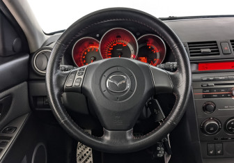 Подержанный автомобиль Mazda 3 MPS 2007 года (21 фото)