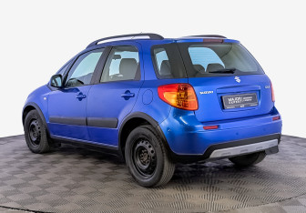 Подержанный автомобиль Suzuki SX4 Hatchback 2012 года (7 фото)