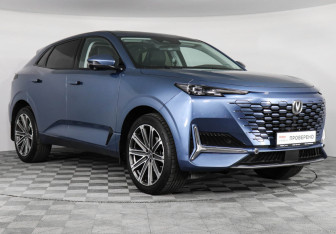 Подержанный автомобиль Changan UNI-K 2023 года (3 фото)
