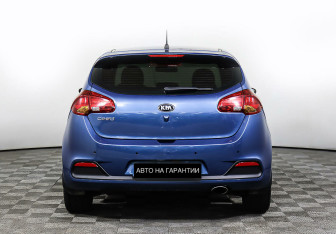 Подержанный автомобиль Kia Ceed Hatchback 2014 года (5 фото)