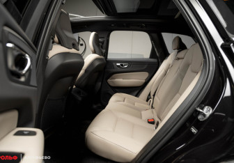 Новый Volvo XC60 2025 (14 фото)