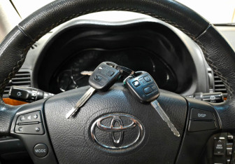 Подержанный автомобиль Toyota Avensis Sedan 2007 года (17 фото)