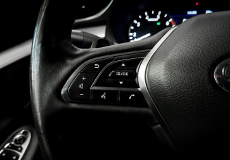 Подержанный автомобиль Infiniti QX50 2018 года (27 фото)