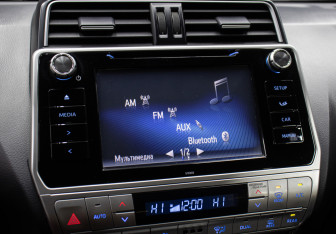 Подержанный автомобиль Toyota Land Cruiser Prado 2019 года (19 фото)