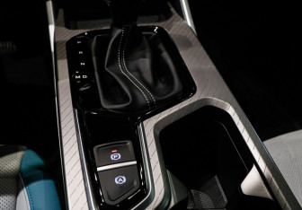 Подержанный автомобиль Geely Emgrand 2023 года (15 фото)