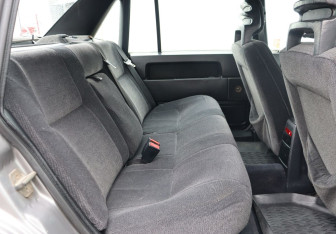 Подержанный автомобиль Volvo 940 Sedan 1992 года (17 фото)