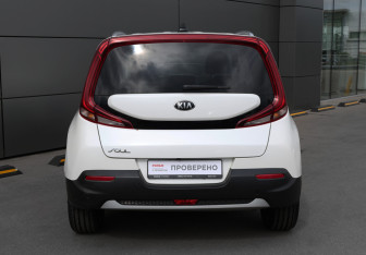 Подержанный автомобиль Kia Soul 2021 года (6 фото)