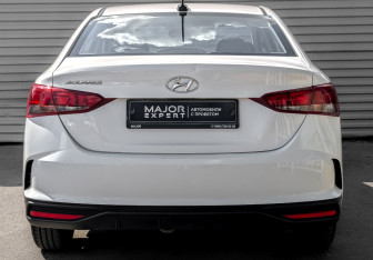 Подержанный автомобиль Hyundai Solaris Sedan 2021 года (6 фото)